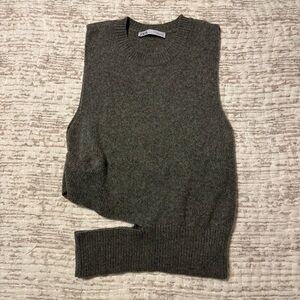 ZARA Sleeveless Sweater S